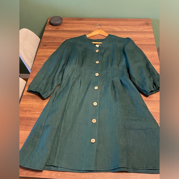 OldLinenMill emerald green linen 3/4 puff sleeve button-down dress. - Picture 6 of 7